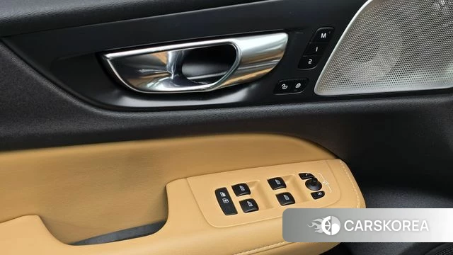 Volvo V60 Cross-Country 2nd Generation id 4609726 из Кореи 10