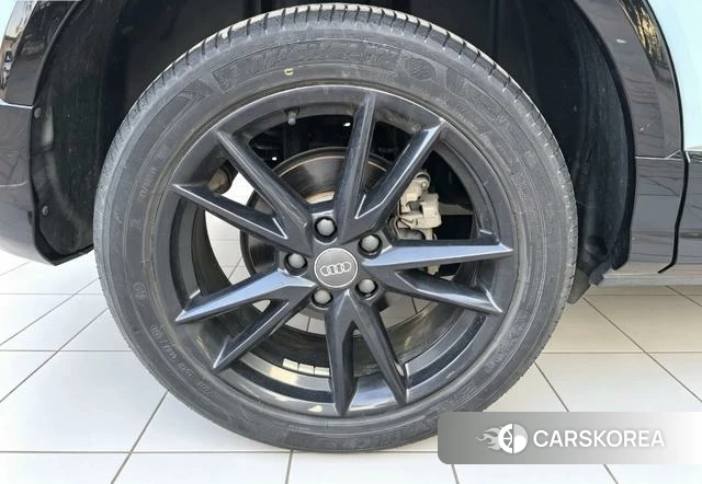 Audi Q2L id 4272850 из Китая 10