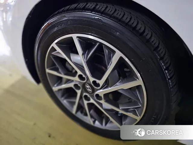 Hyundai The New Avante AD id 3396694 из Кореи 10