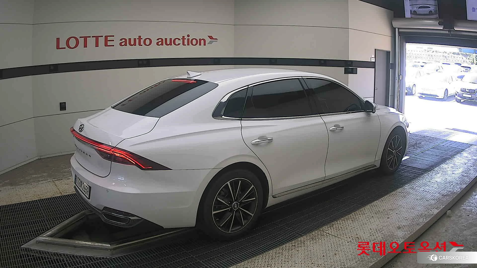 Hyundai Grandeur id 4679311 из Кореи 10