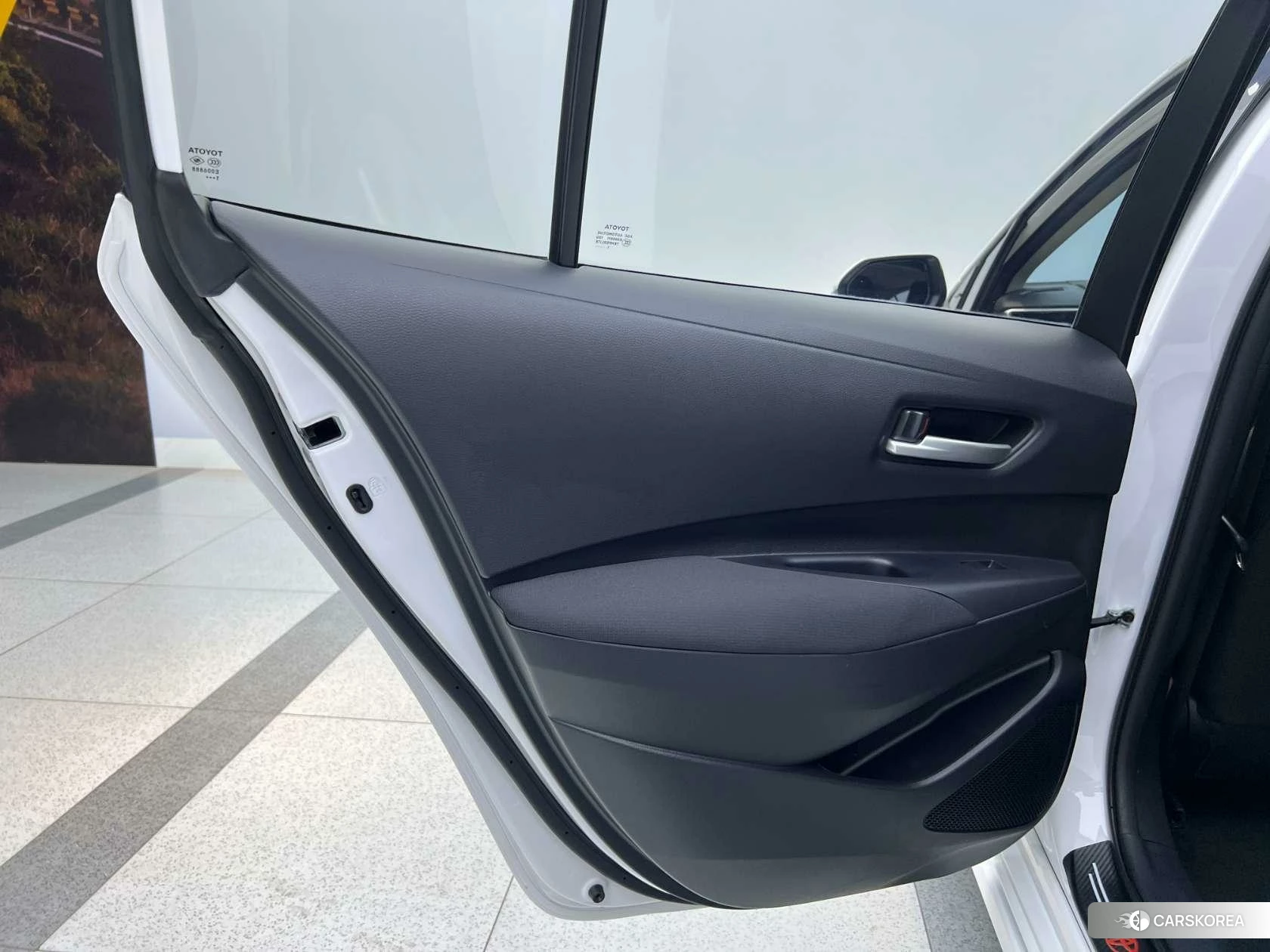 Toyota Corolla id 4479489 из Китая 10