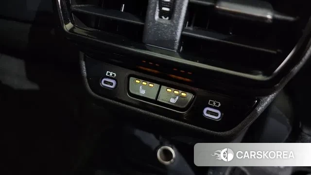 Lexus RZ450e id 3751391 из Кореи 10