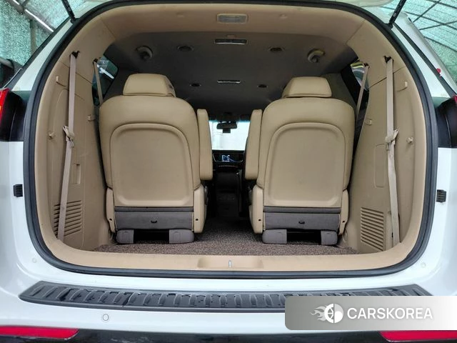 Kia All New Carnival id 4610557 из Кореи 10