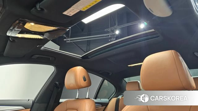 BMW 5 Series (G30) id 4188536 из Кореи 10