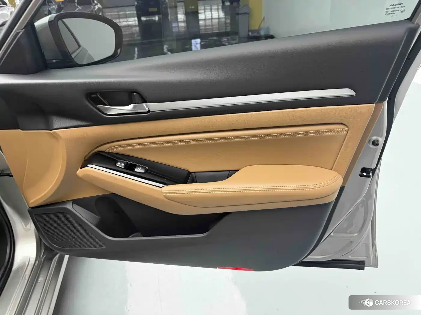 Nissan Altima id 4546326 из Китая 10