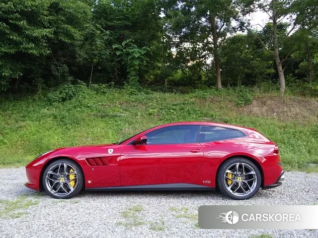 Ferrari GTC4 Russo id 3275449 из Кореи 10