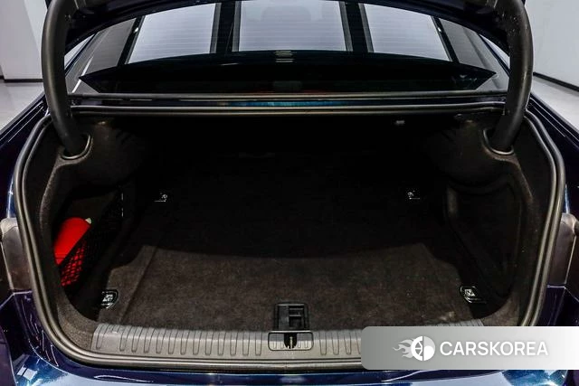 Audi A7L id 4298028 из Китая 10
