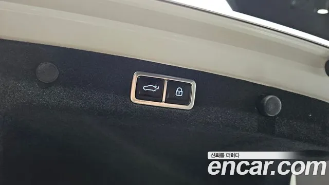 Hyundai Grandeur (GN7) id 2739218 из Кореи 10