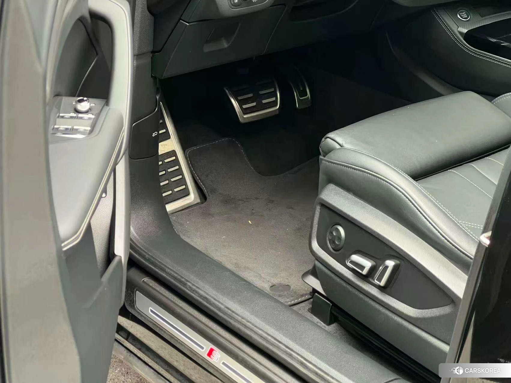 Audi Q5L id 4440614 из Китая 10