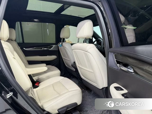 Cadillac XT6 id 3882654 из Китая 10
