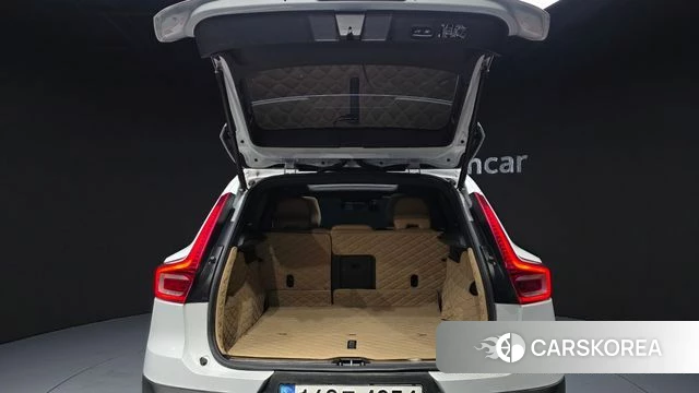 Volvo XC40 id 3839304 из Кореи 10