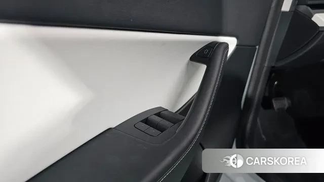 Tesla Model Y id 2905640 из Кореи 10