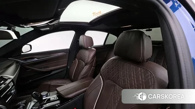 BMW 5 Series (G30) id 3616361 из Кореи 10