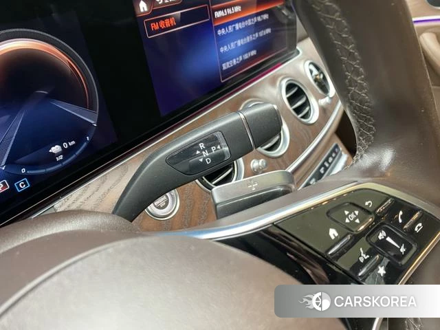 Mercedes-Benz E-class PHEV id 4217395 из Китая 10