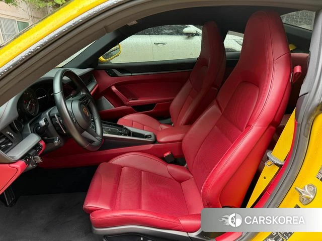 Porsche 911(992) id 4619479 из Кореи 10