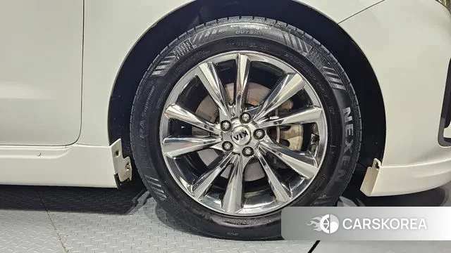 Kia The New Carnival id 3269867 из Кореи 10