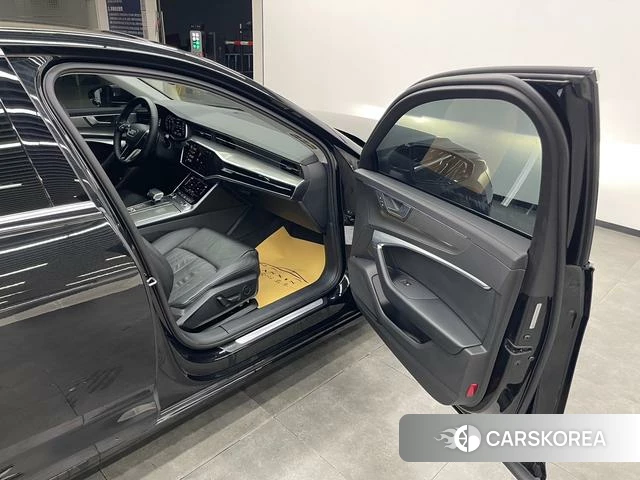 Audi A6L id 4273806 из Китая 10