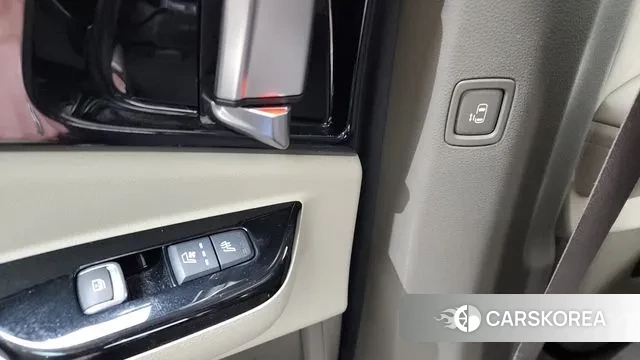 Kia Carnival 4th generation id 3712741 из Кореи 10