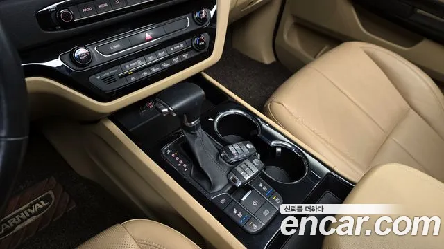 Kia The New Carnival id 2763356 из Кореи 10