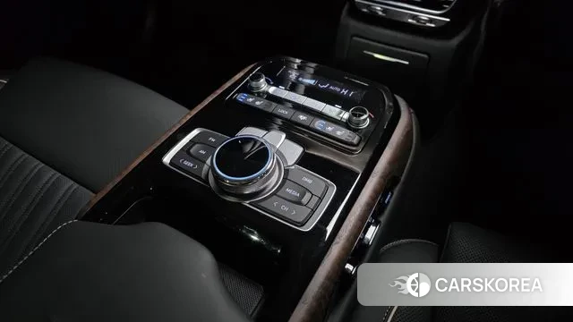 Genesis G90 id 3671772 из Кореи 10