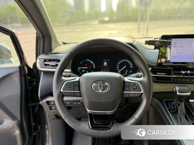 Toyota Grevia id 4258875 из Китая 10