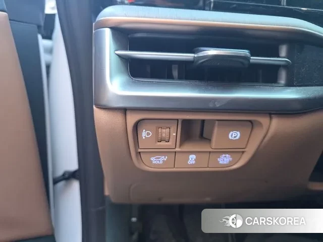 Hyundai Grandeur Hybrid (GN7) id 3576238 из Кореи 10