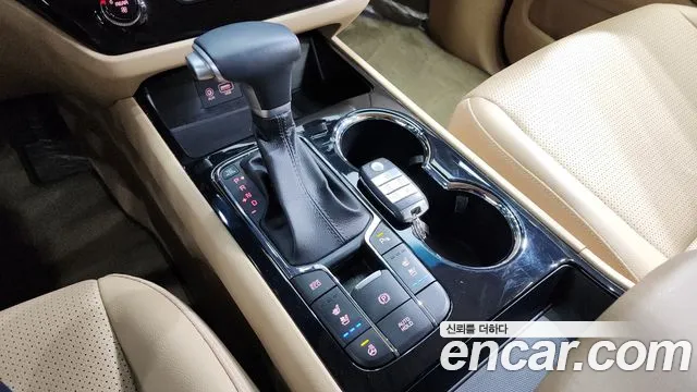 Kia The New Carnival id 2756885 из Кореи 10