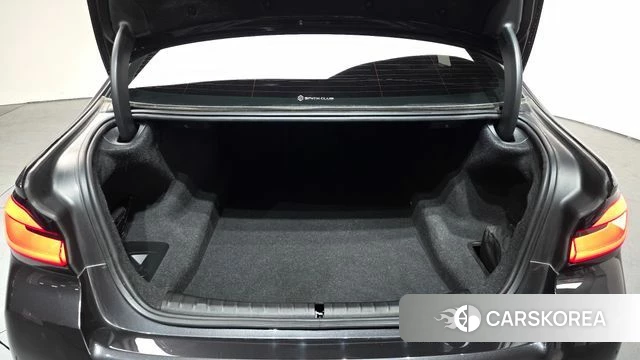 BMW 5 Series (G30) id 3859795 из Кореи 10