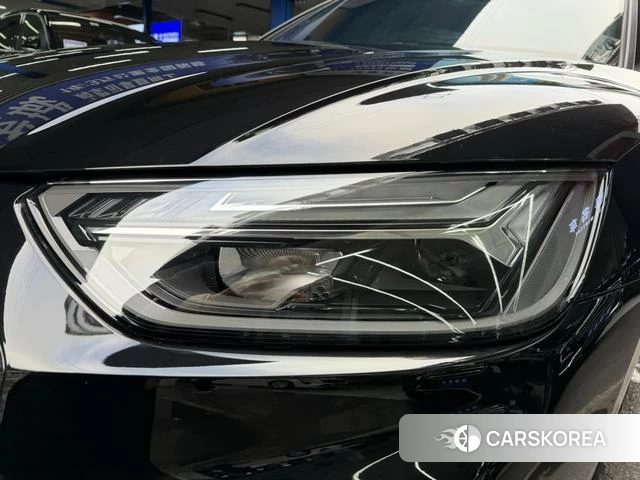 Audi Q5L id 4297962 из Китая 10