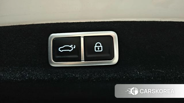 Hyundai Grandeur (GN7) id 4360445 из Кореи 10