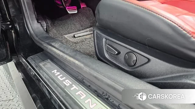 Ford Mustang id 3362332 из Кореи 10