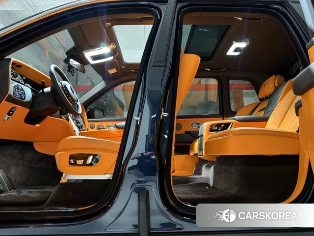 Rolls-Royce Cullinan id 4592332 из Кореи 10