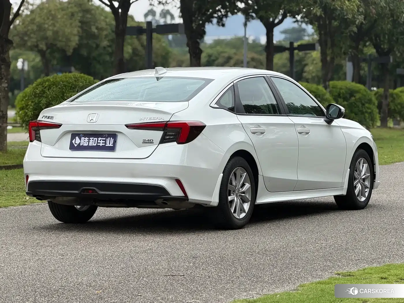 Honda Integra id 4669308 из Китая 10