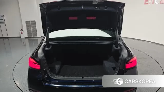 BMW 5 Series (G30) id 3044227 из Кореи 10