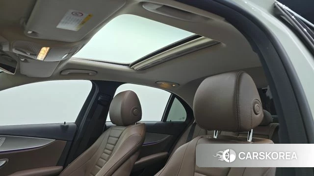 Mercedes-Benz E-Class W213 id 3801773 из Кореи 10