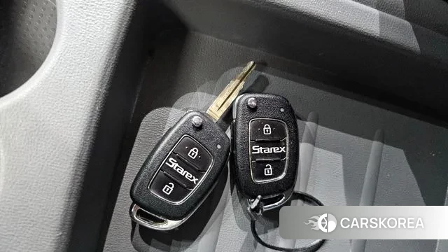 Hyundai The New Grand Starex id 3651444 из Кореи 10