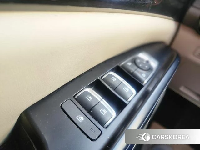 Kia Carnival 4th generation id 4018123 из Кореи 10