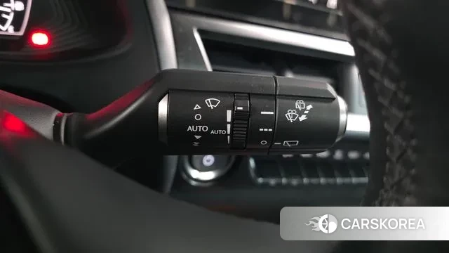 Lexus UX250h id 3550373 из Кореи 10