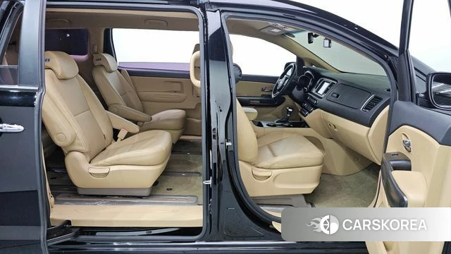 Kia The New Carnival id 4543557 из Кореи 10
