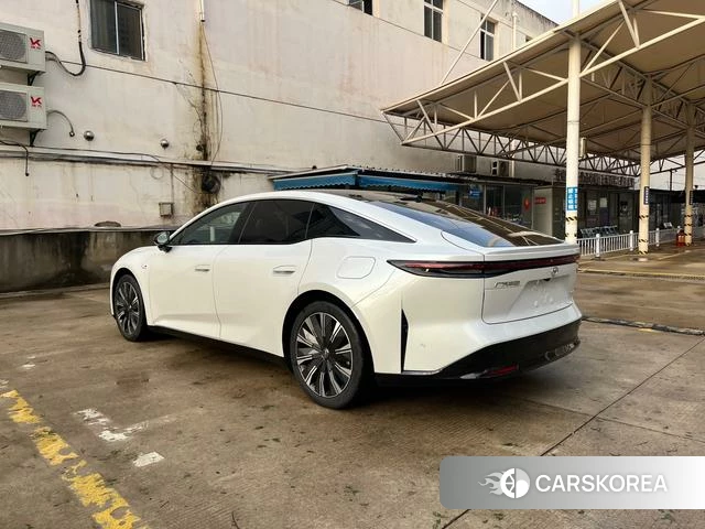 Toyota Platinum Wisdom 7 id 3920850 из Китая 10