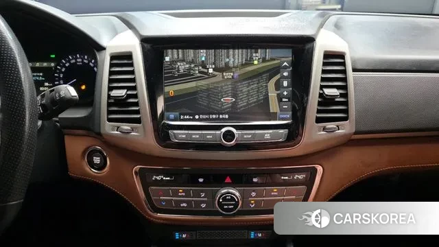 Ssangyong Rexton Sports id 3677161 из Кореи 10