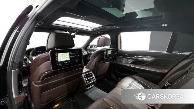 BMW 7 Series (G11) id 3597709 из Кореи 10