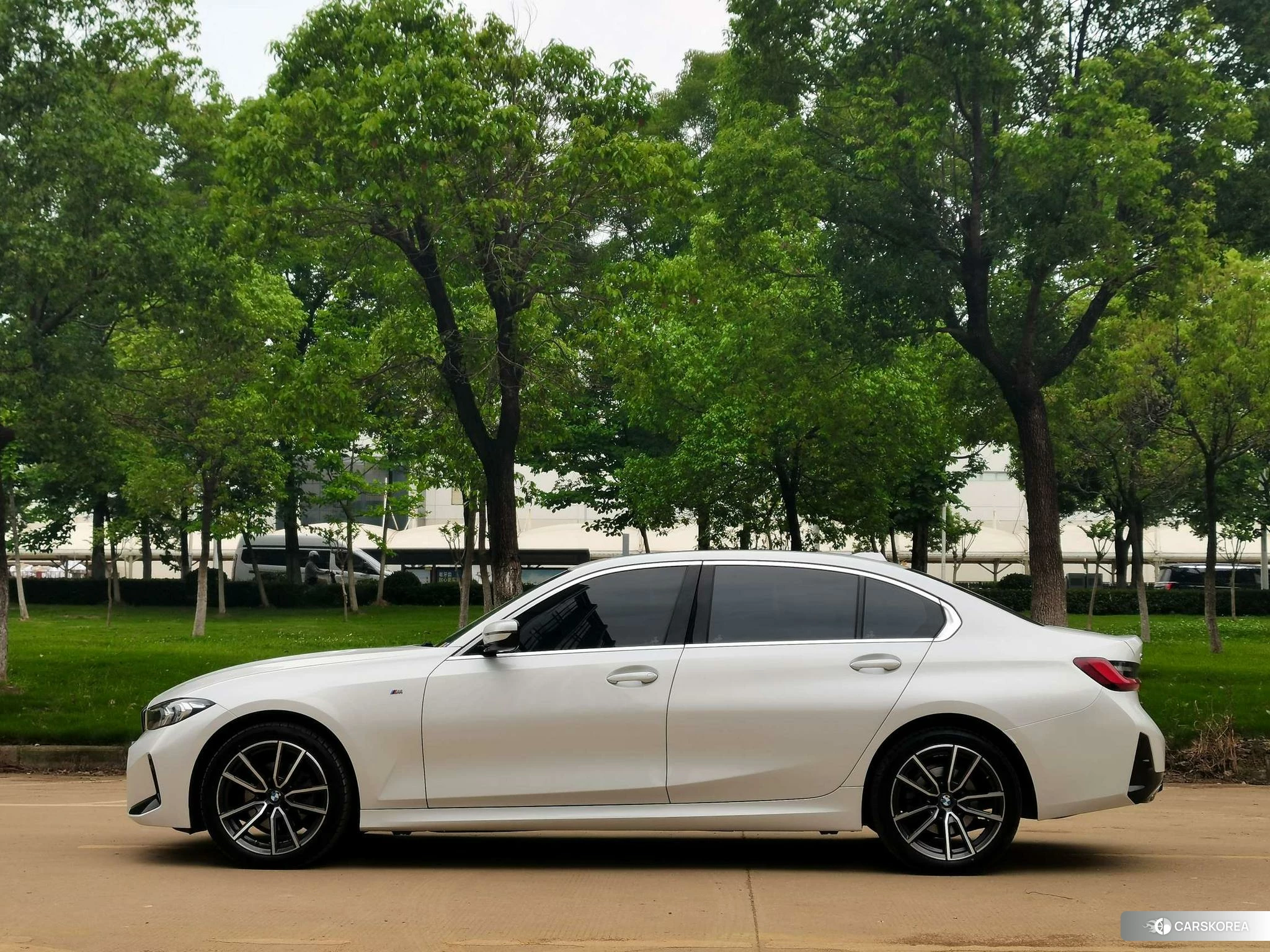 BMW 3 series id 4473557 из Китая 10