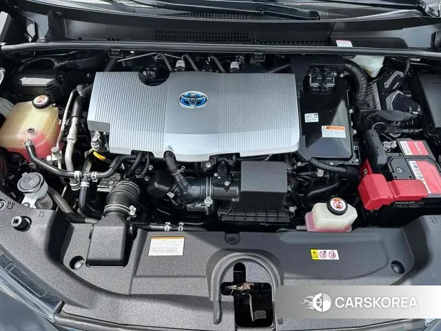 Toyota Prius 4th Generation id 3018859 из Кореи 10