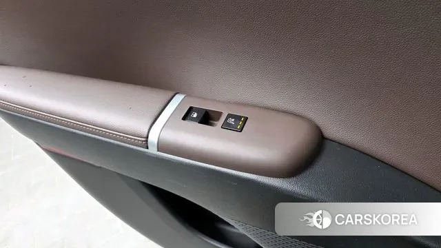 Hyundai Grandeur (GN7) id 3629258 из Кореи 10