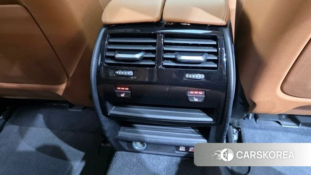 BMW 5 Series (G30) id 4303531 из Кореи 10