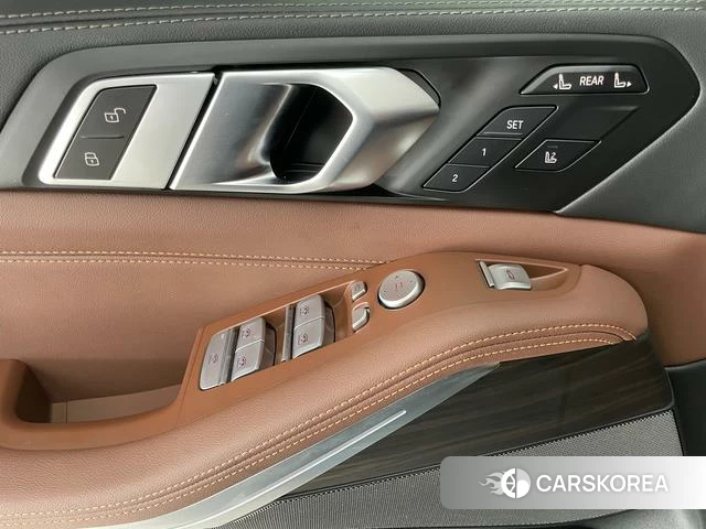 BMW X7 id 4298145 из Китая 10