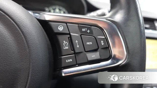 Jaguar E-PACE id 3557923 из Кореи 10