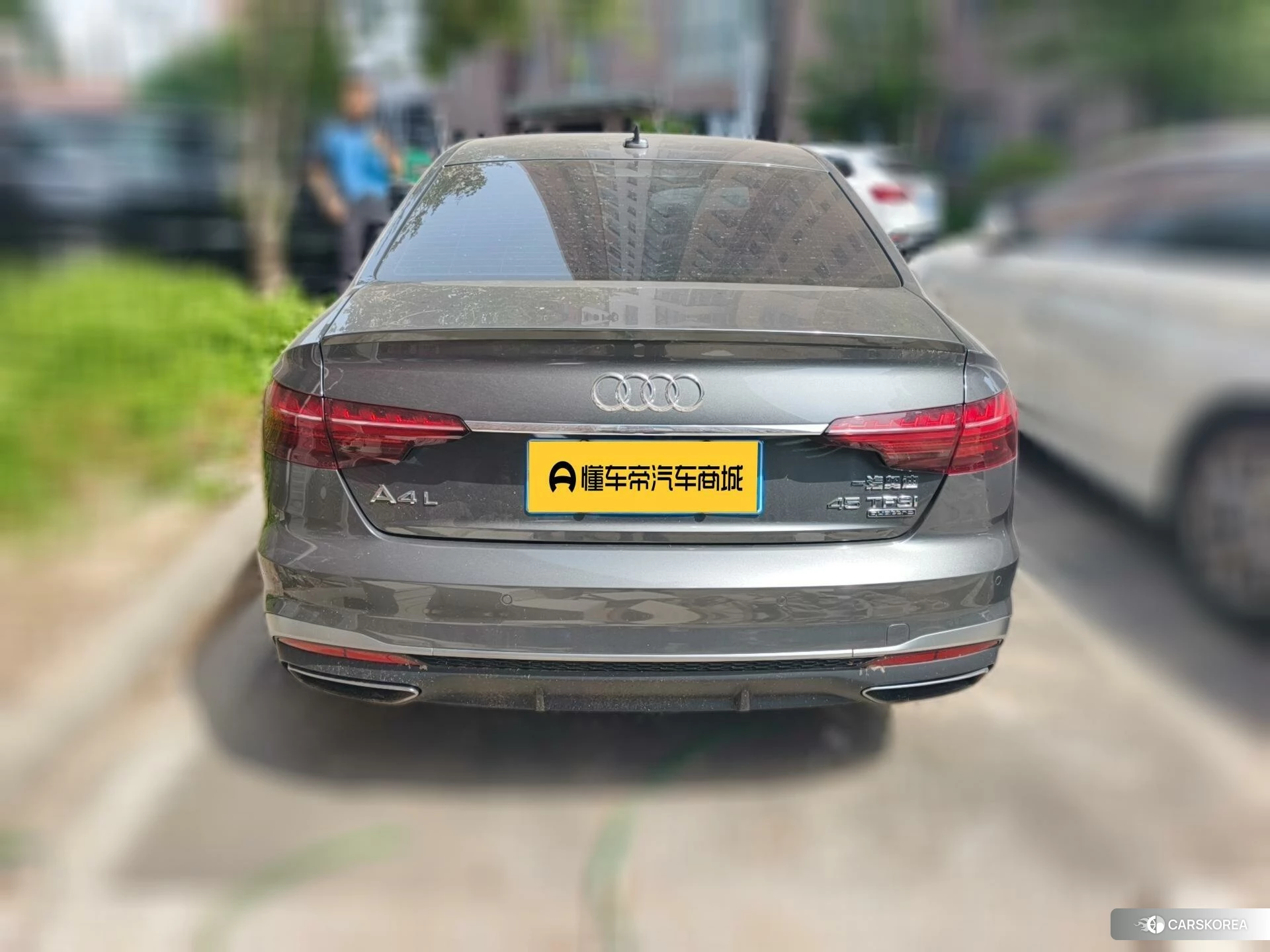 Audi A4L id 4487526 из Китая 10
