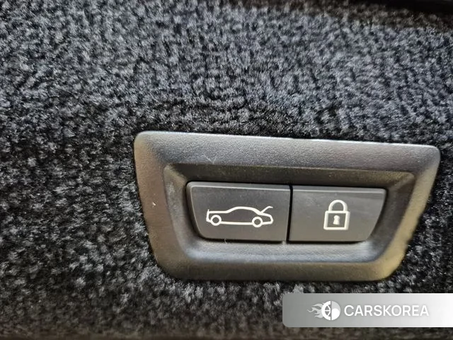 Rolls-Royce Phantom id 3139567 из Кореи 10